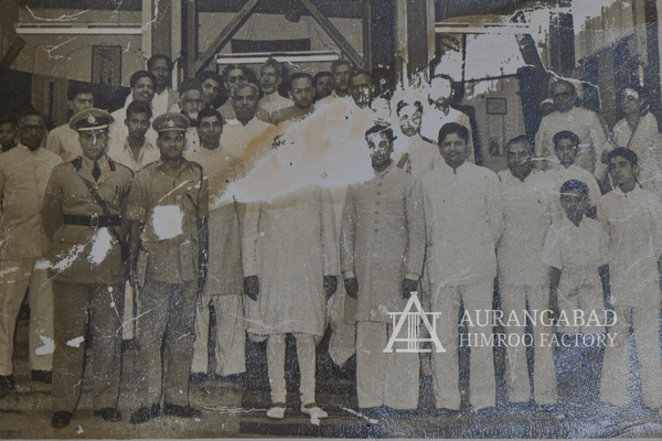 Qureshi family Himroo weaving legacy at Aurangabad Himroo Factory