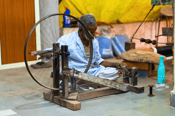Skilled artisans weaving authentic Himroo by hand Aurangabad Himroo Factory